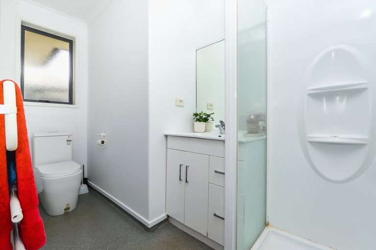 Photo of property in 13 Nobleman Place, Hamilton East, Hamilton, 3216