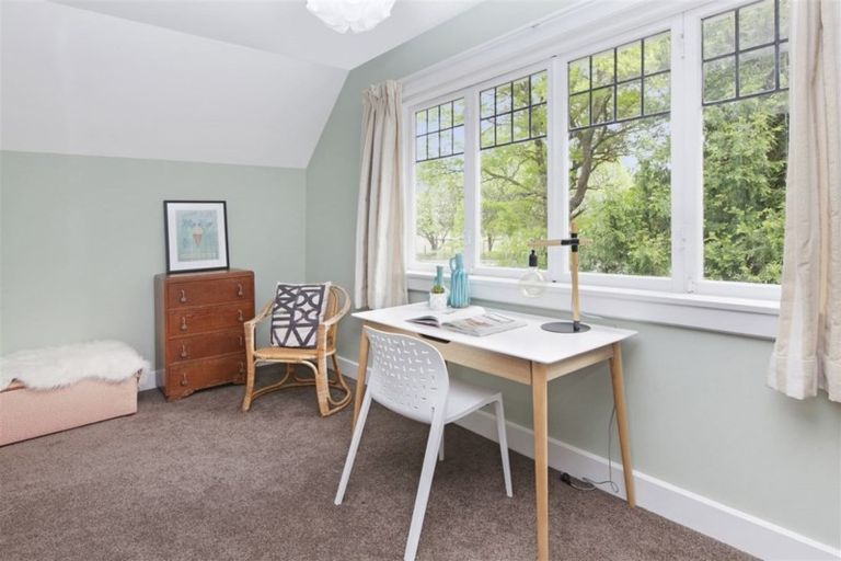 Photo of property in 152 North Parade, Richmond, Christchurch, 8013