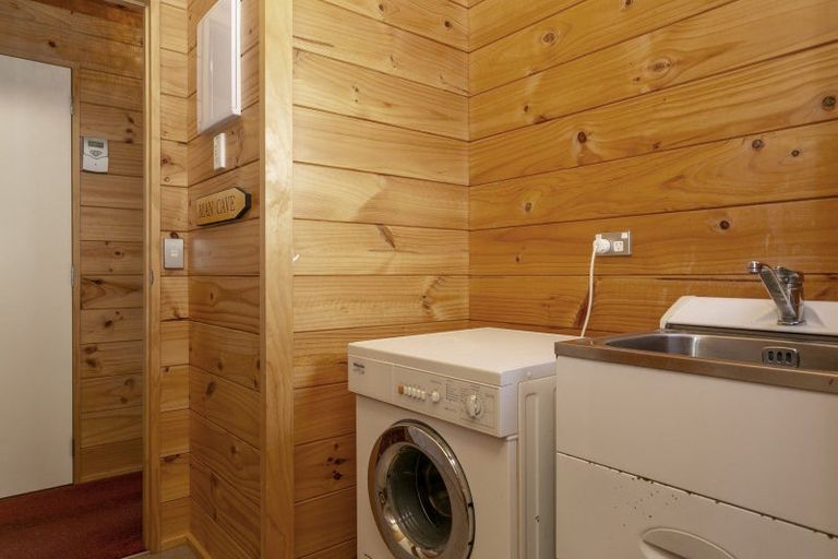 Photo of property in 18 Glen Mohr, Acacia Bay, Taupo, 3385