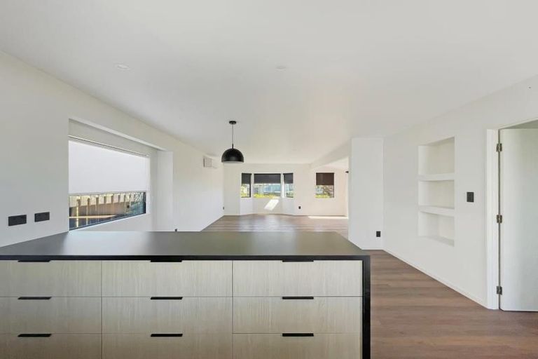 Photo of property in 51 Poaka Avenue, Dinsdale, Hamilton, 3204