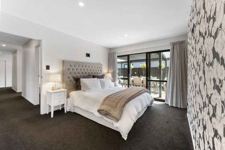 Photo of property in 13 Howden Drive, Jacks Point, 9371