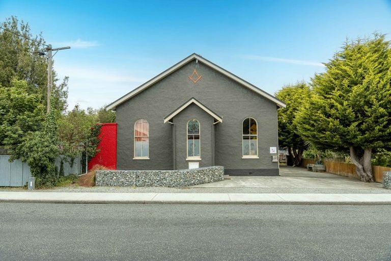Photo of property in Ex Masonic Lodge Hall, 6 Hill Road, Lumsden, 9730