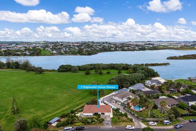 Photo of property in 2 Edgewater Grove, Orewa, 0931
