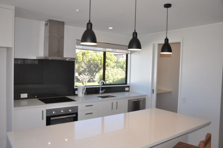 Photo of property in 8 Awatere Place, Snells Beach, 0920