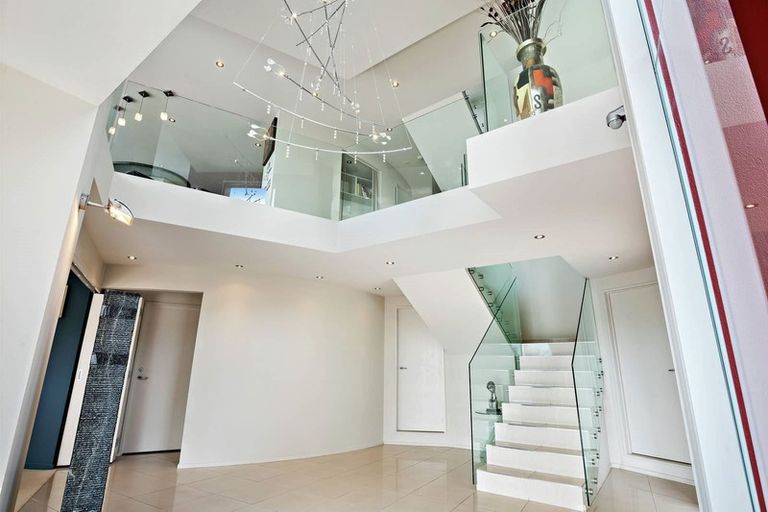 Photo of property in 61 Compass Way, Half Moon Bay, Auckland, 2012