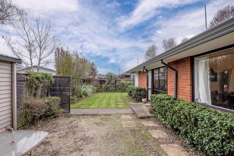 Photo of property in 1/650 Barbadoes Street, Edgeware, Christchurch, 8013