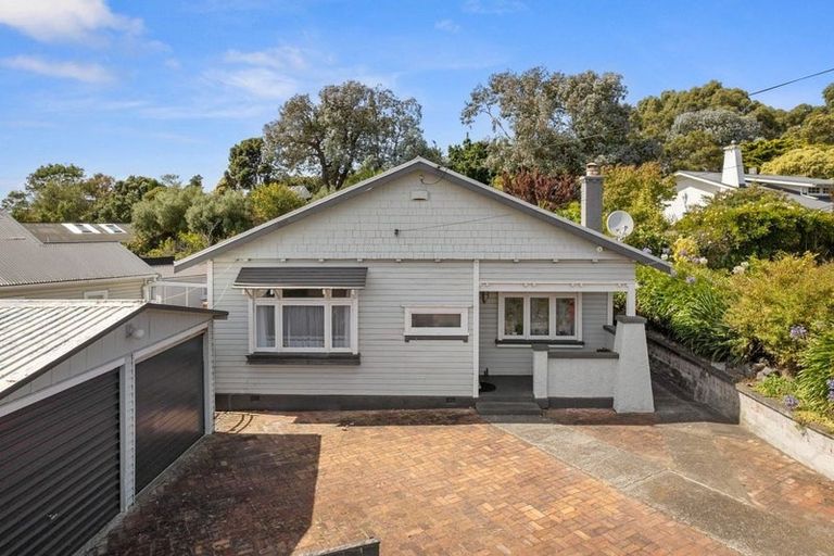 Photo of property in 1 Tawa Street, Gonville, Whanganui, 4501