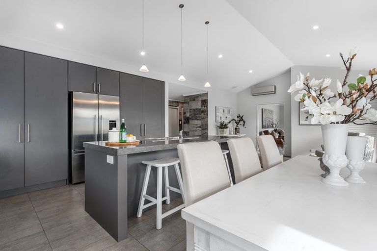 Photo of property in 278 Lakes Boulevard, Pyes Pa, Tauranga, 3112