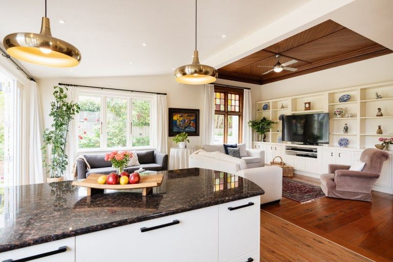 Photo of property in 5 Merlin Street, Roslyn, Dunedin, 9010