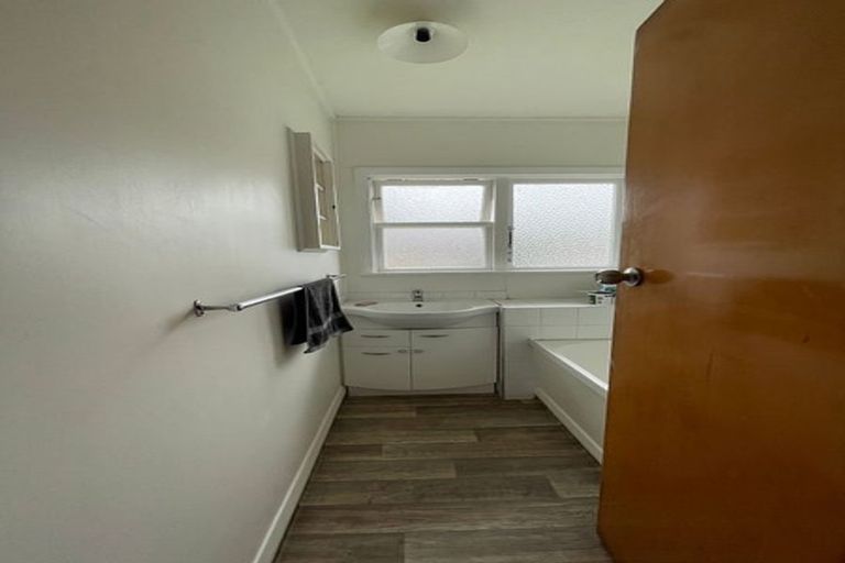 Photo of property in 2/18 Eldon Grove, Taita, Lower Hutt, 5019