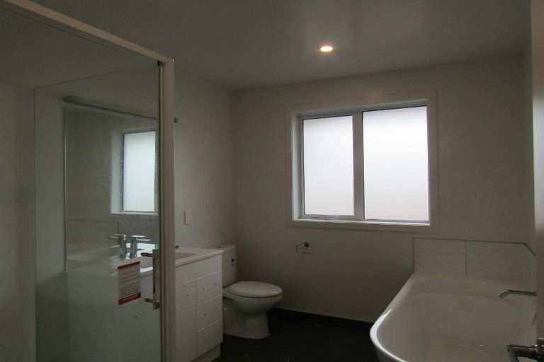 Photo of property in 11 Kahikatea Drive, Kinloch, Taupo, 3377