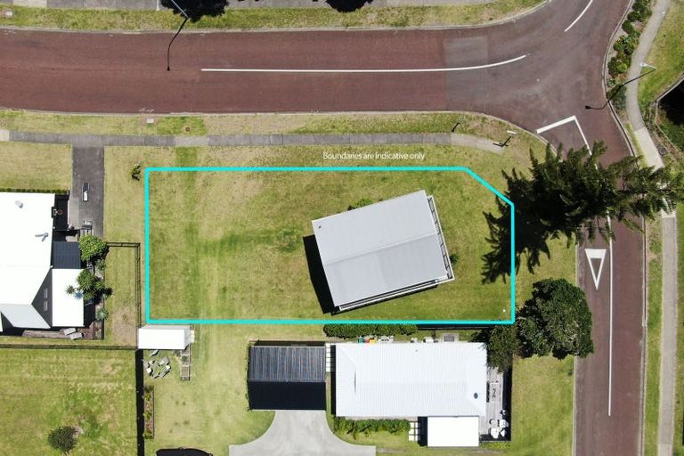 Photo of property in 50 Pauanui Beach Road, Pauanui, Hikuai, 3579