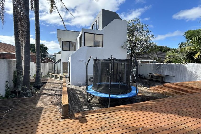 Photo of property in 1/22 Nile Road, Milford, Auckland, 0620