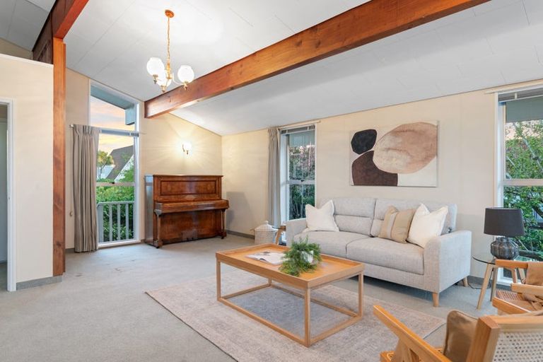 Photo of property in 4 Hawkswood Place, Avonhead, Christchurch, 8042