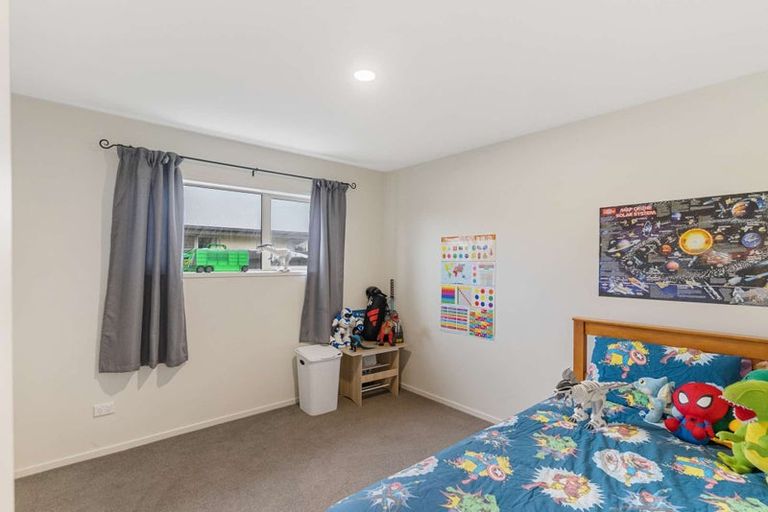 Photo of property in 15 Little Oaks Drive, Yaldhurst, Christchurch, 8042