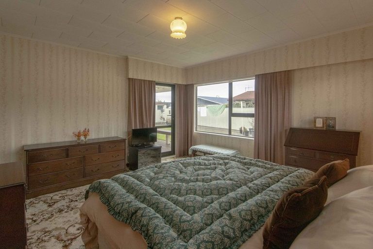 Photo of property in 151 Tait Drive, Greenmeadows, Napier, 4112