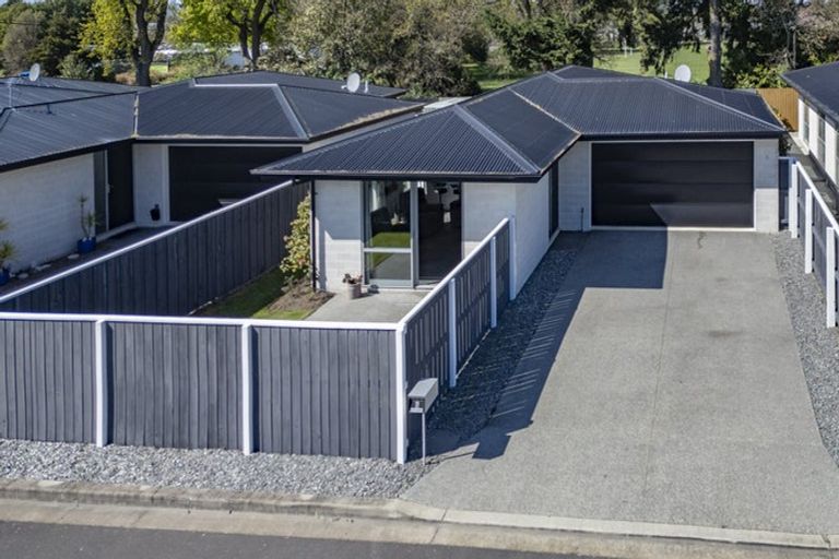 Photo of property in 5 Saint Brendans Lane, Templeton, Christchurch, 8042