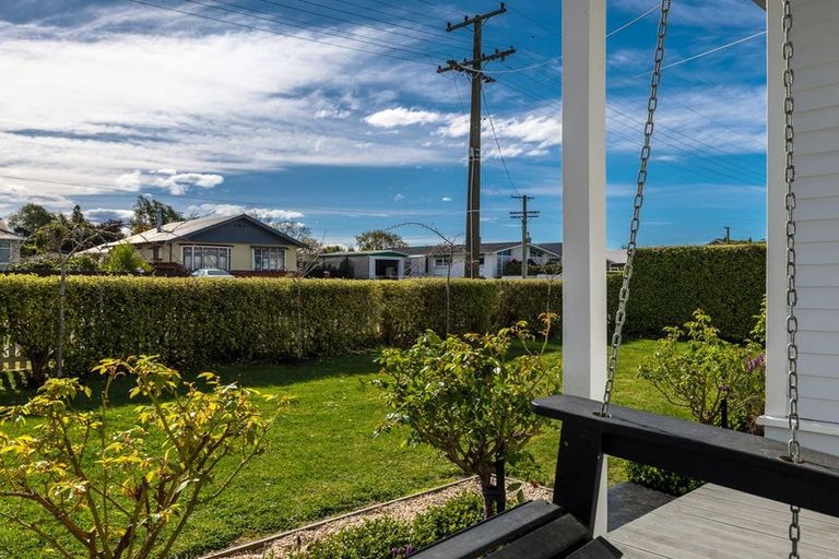 Photo of property in 15 Herbert Street, Waimate, 7924