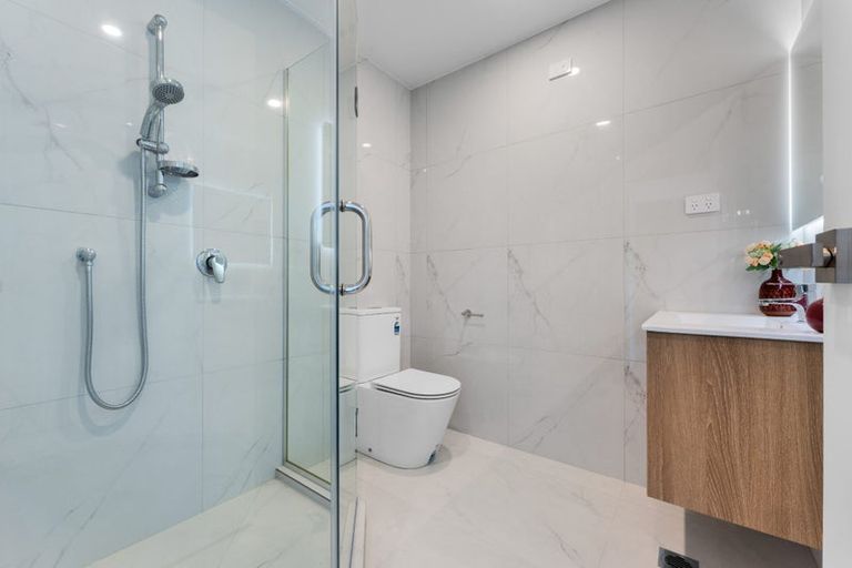 Photo of property in 3/27 Taikata Road, Te Atatu Peninsula, Auckland, 0610