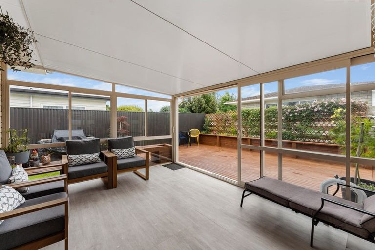 Photo of property in 23 Bowen Street, Woodville, 4920