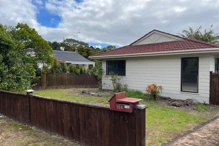 Photo of property in 104 Spinella Drive, Bayview, Auckland, 0629