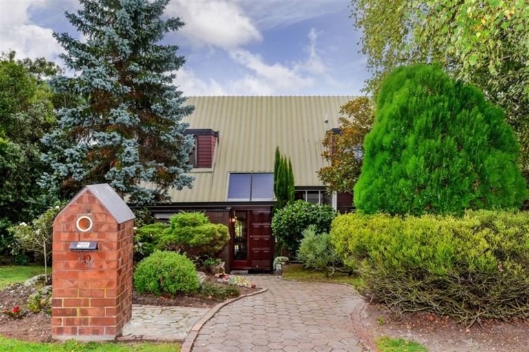 Photo of property in 20 Woodside Common, Westmorland, Christchurch, 8025