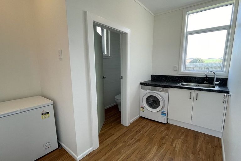 Photo of property in 7 Ovenden Street, Owaka, 9535