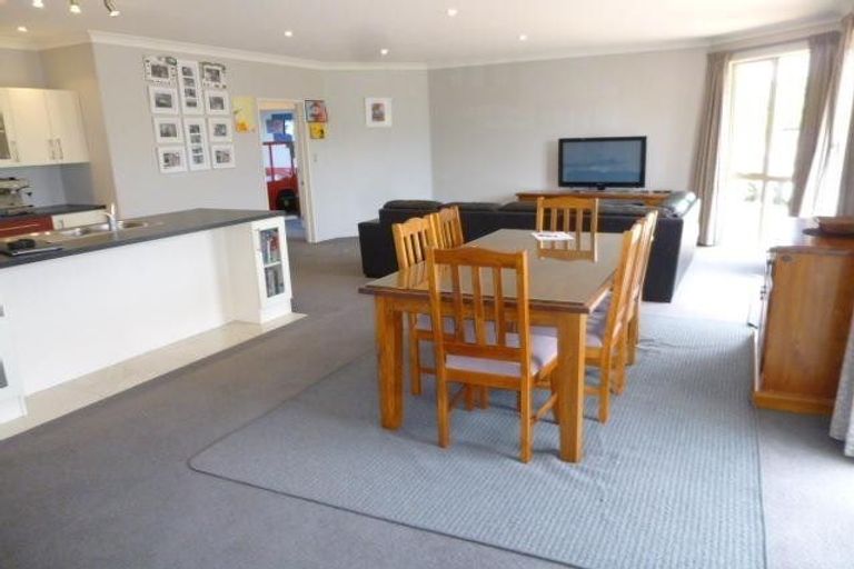 Photo of property in 218 Southfield Drive, Lincoln, 7608