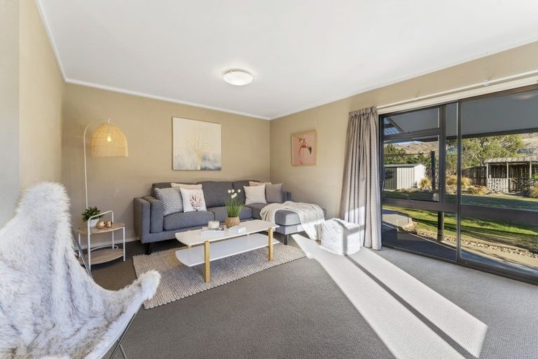 Photo of property in 76 Waenga Drive, Cromwell, 9310