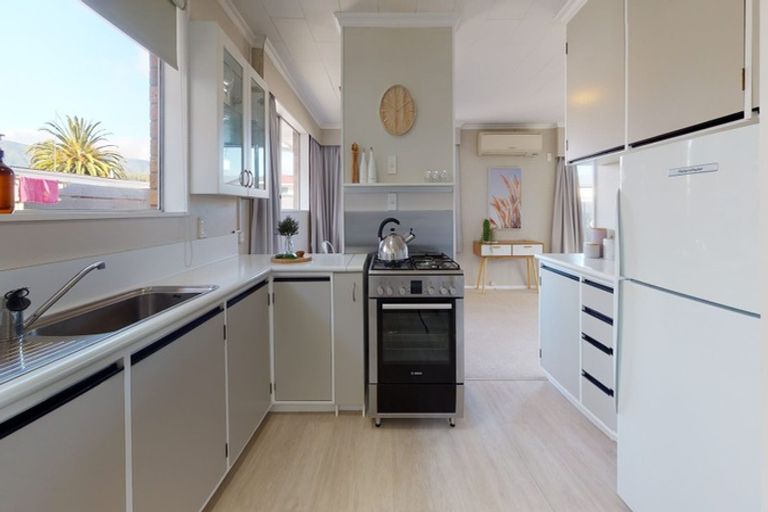 Photo of property in 2/29 Clouston Park Road, Clouston Park, Upper Hutt, 5018