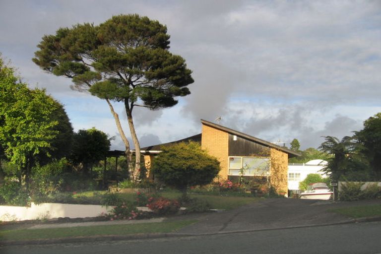 Photo of property in 116 Porritt Avenue, Chatswood, Auckland, 0626