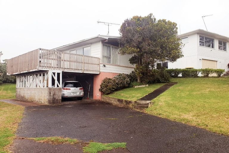 Photo of property in 10 Hewlett Road, Massey, Auckland, 0614