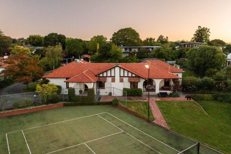 Photo of property in 35 Greenwood Road, Havelock North, 4130