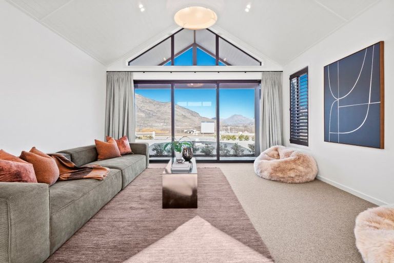 Photo of property in 10 Kahiwi Drive, Lower Shotover, Queenstown, 9304