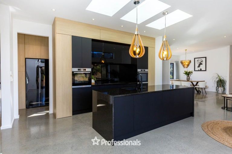 Photo of property in 49 Mount Marua Drive, Maymorn, Upper Hutt, 5018