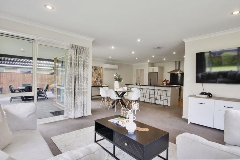 Photo of property in 166 Johns Road, Rangiora, 7400