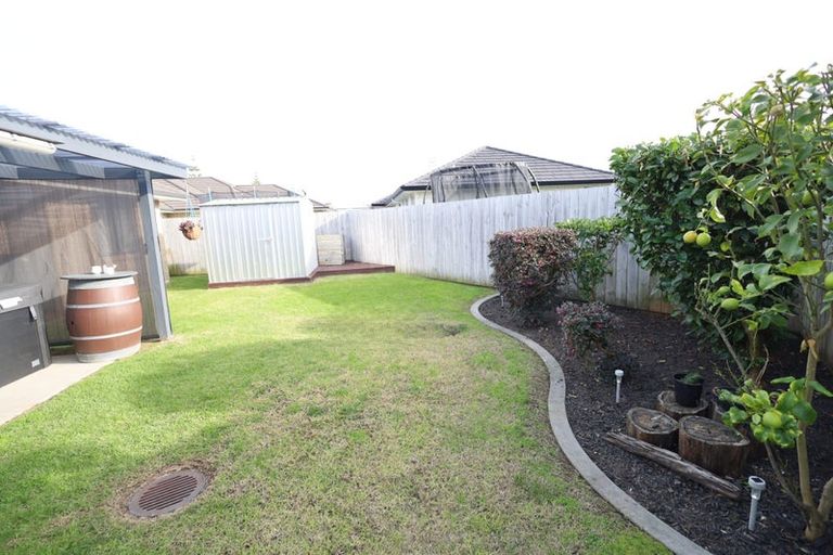 Photo of property in 17 Harding Drive, Papamoa Beach, Papamoa, 3118