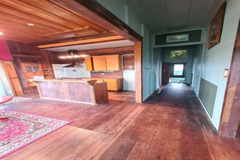 Photo of property in 920 Richmond Road, Lepperton, New Plymouth, 4373