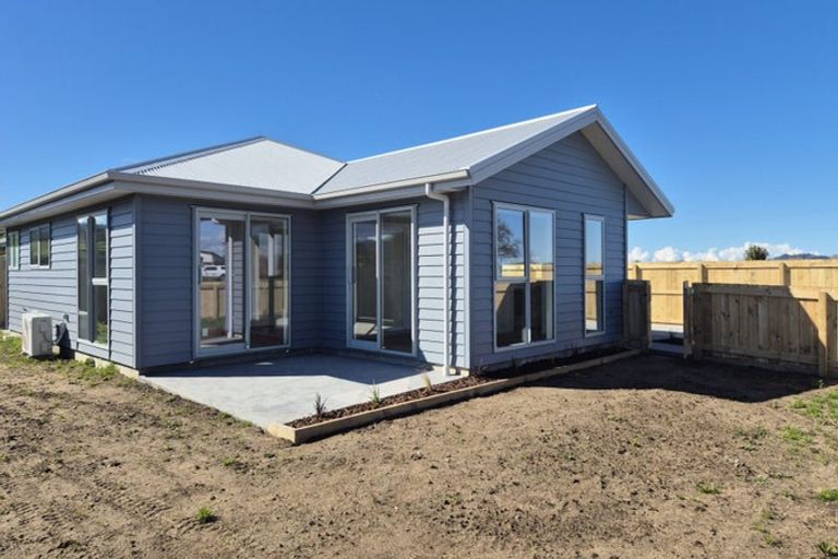 Photo of property in 25 Allan Avenue, Lytton West, 4071