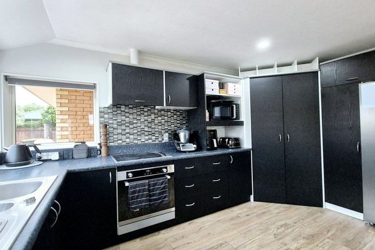 Photo of property in 43 Kensington Avenue, Rangiora, 7400