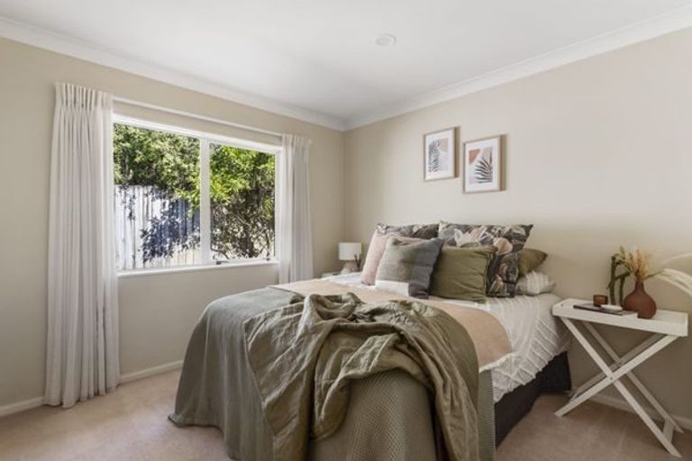 Photo of property in 27 Riverstone Road, Te Atatu Peninsula, Auckland, 0610