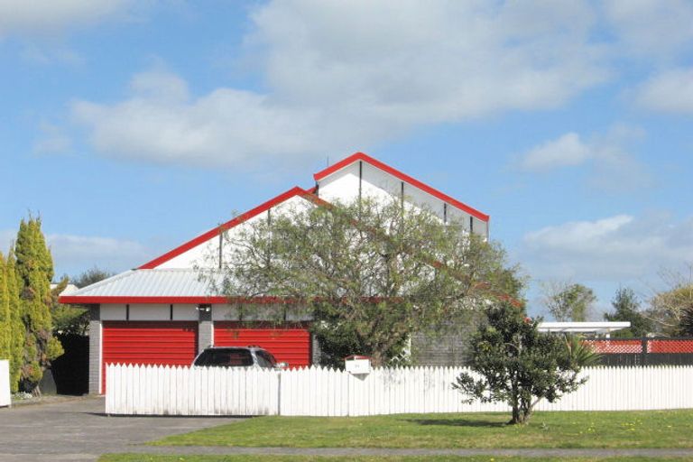 Photo of property in 32 Hartford Avenue, Papamoa Beach, Papamoa, 3118