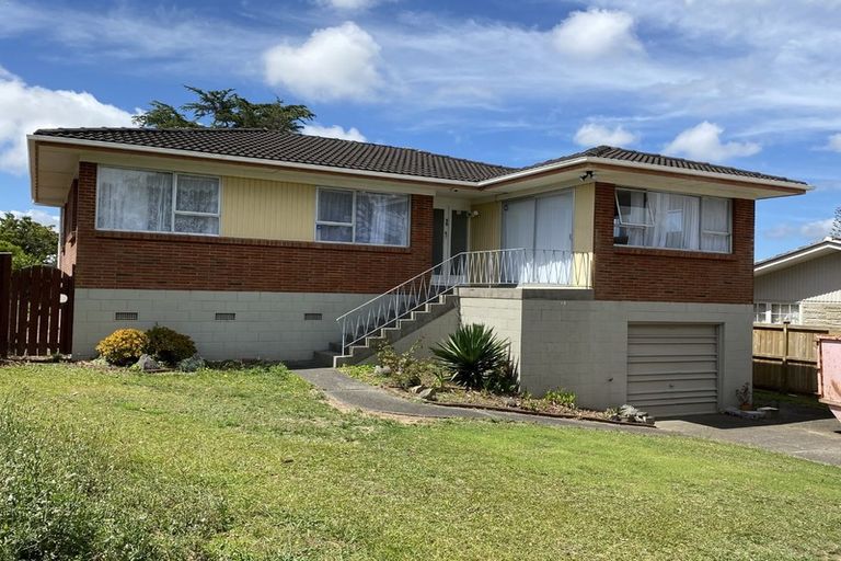 Photo of property in 72 Botany Road, Botany Downs, Auckland, 2010