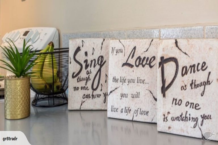 Photo of property in 1/10 Morton Avenue, Forrest Hill, Auckland, 0620