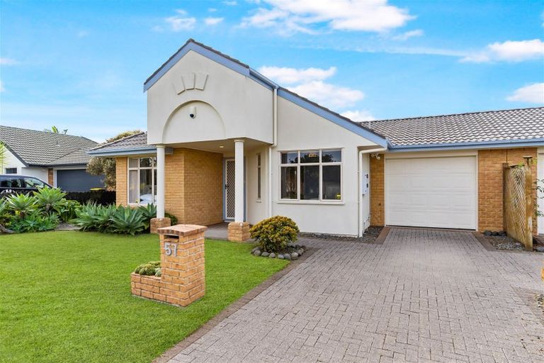 Photo of property in 57 Fernbrook Close, Burswood, Auckland, 2013