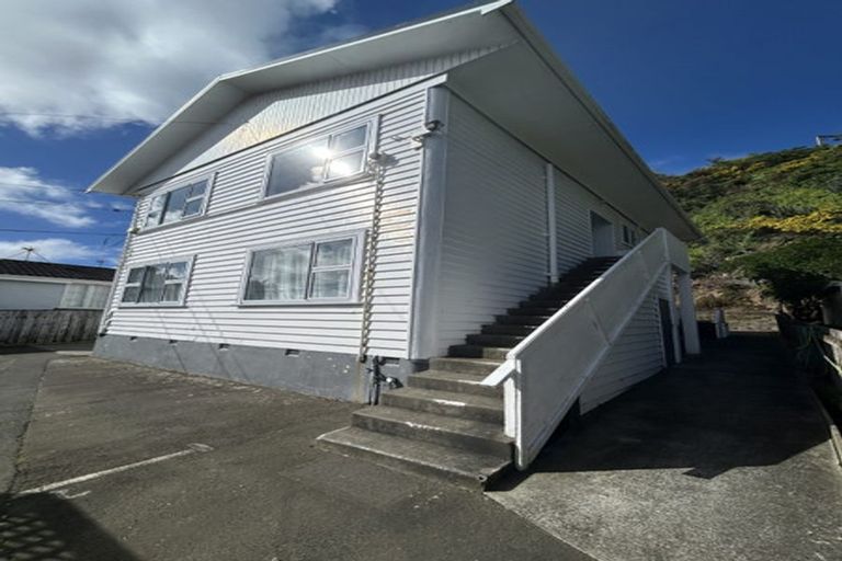 Photo of property in 2/72b Ira Street, Miramar, Wellington, 6022