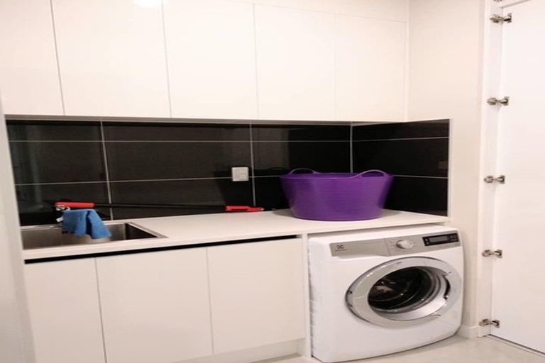Photo of property in 30 Lisnoble Road, Flat Bush, Auckland, 2019