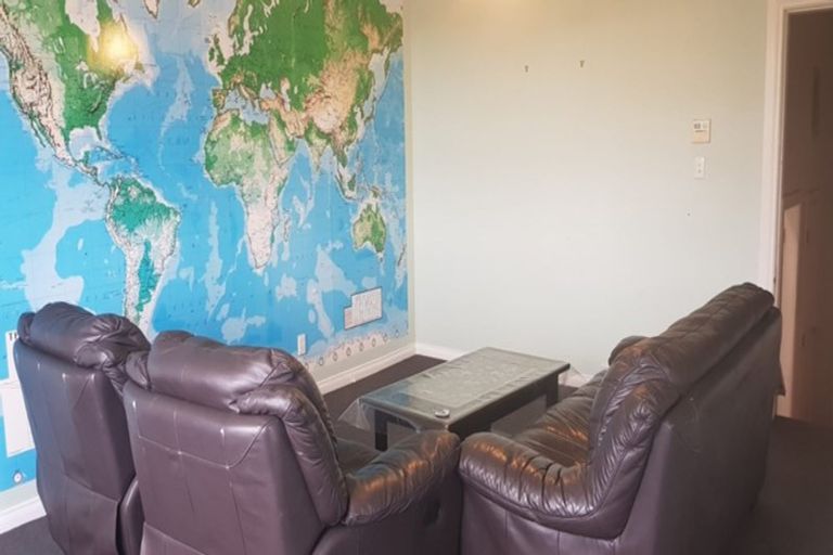 Photo of property in 55 Northland Road, Northland, Wellington, 6012