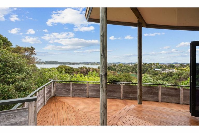 Photo of property in 19 Anchorage Heights Place, Kerikeri, 0294