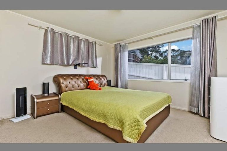 Photo of property in 20 Orton Street, Glenfield, Auckland, 0627
